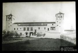 Exterior de una casa rural