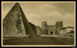 Tarjeta postal de vista exterior de la Pirámide de Cayo Cestio y la Puerta de San Paolo o Porta O...