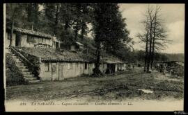 Tarjeta postal de vista exterior de cabañas alemanas en La Harazée durante la Primera Guerra Mund...