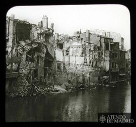 C 2425. Verdún. Ruinas del barrio a orillas de la ¿Mercae?