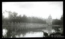 Jardín de la Isla de Aranjuez desde el Tajo