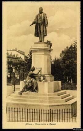 Tarjeta postal del Monumento escultórico a Cavour en Milán