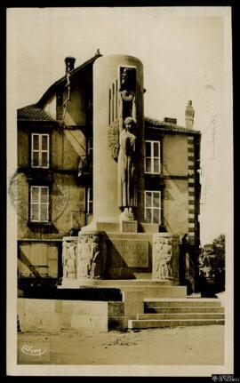 Tarjeta postal circulada de vista exterior del Monumento a Paul Doumer en Aurillac editada por Co...