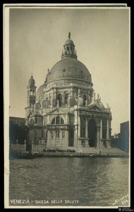 Tarjeta postal de vista exterior de la Basílica de Santa Maria della Salute de Venecia [editada p...