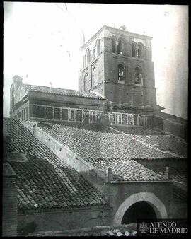 Exterior de una iglesia