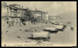 Tarjeta postal del embarcadero de la Isola dei Pescatori visto hacia la Isola Bella en el Lago Ma...