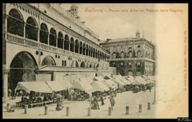 Tarjeta postal escena costumbrista urbana de un mercado en la Piazza delle Erbe junto al Palazzo ...