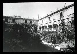 
Alcalá de Henares (Madrid). Patio trilingue de la Universidad de Alcalá de Henares (¿1900?)
