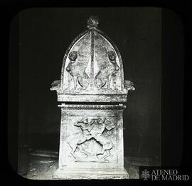 
Estambul. Istanbul Arqueoloji Müzeleri. Sarcófago licio
