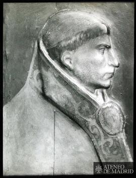 Relieve del Cardenal Cisneros