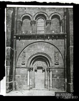 
Puerta del Perdón en la Colegiata de San Isidoro de León.
