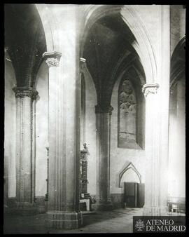 Interior de una catedral