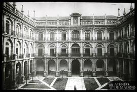 Alcalá de Henares (Madrid). Patio del Colegio Mayor de San Ildefonso