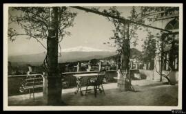 Tarjeta postal de vista del paisaje del Monte Etna desde la terraza del Convento de San Domenico ...