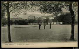 Tarjeta postal de la Place du Château de Brest editada por Lévy Fils et Cie. en París