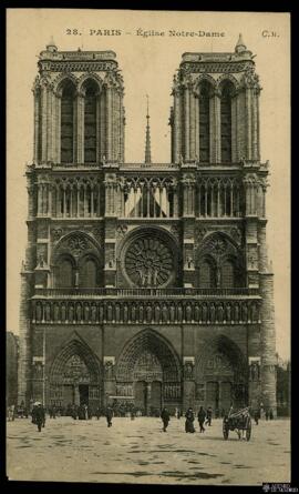 Tarjeta postal de vista exterior de la fachada principal de la Catedral de Notre-Dame de París ed...