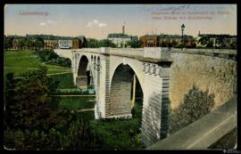 Tarjeta postal policromada de vista panorámica del Puente Adolfo y el boulevard du Viaduc de Luxe...