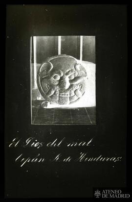 Copán (Honduras). Relieve que representa al Dios del Mal