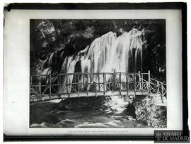 Aragón. Cascada "Iris" en el Monasterio de Piedra