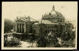 Tarjeta postal circulada de vista exterior del Teatro Nacional o Nationaltheatret de Oslo remitid...