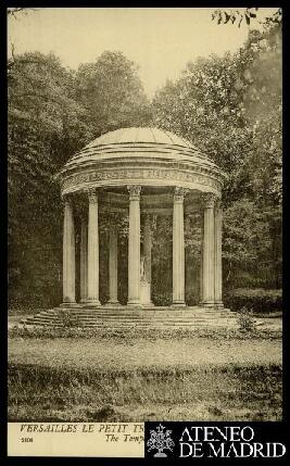 Tarjeta postal del Templo del Amor del Pequeño Trianón o Petit Trianon del Palacio de Versalles e...