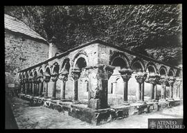 Claustro del Real Monasterio de San Juan de la Peña (Huesca)