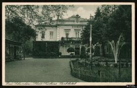 Tarjeta postal de vista exterior del Kurhaus-Parkhotel en Bad Schandau editada por J. Riebe