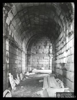 Galería lateral derecha del Teatro romano de Mérida