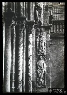 Detalle de la Puerta de Platerías en la Catedral de Santiago de Compostela (La Coruña).