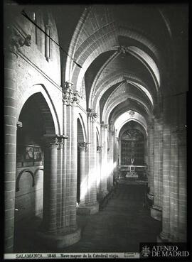 
Nave mayor de la Catedral vieja de  Salamanca.
