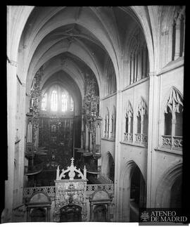 Nave principal de la Catedral de Oviedo.