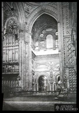 Interior de una catedral