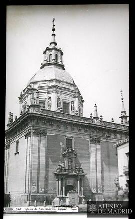 
Exterior de la iglesia de San Andrés de Madrid.
