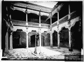 
Salamanca. Patio de la Casa de las Conchas, fundada por los Maldonados
