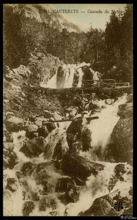 Tarjeta postal de la Cascada de Lutour en los alrededores de Cauterets editada por Maurice Tesson...