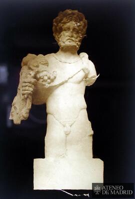 Mérida (Badajoz) Museo Nacional de Arte Romano. Escultura de hombre