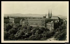 Tarjeta postal de la Universidad de viena vista desde el Burgtheater editada por la Postkarten-In...