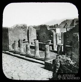 
Pompeya. Pórtico del Foro triangular
