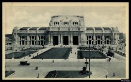 Tarjeta postal de fotograbado de la Estación Central de ferrocarril de Milán editada por Cesare C...