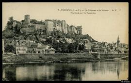 Tarjeta postal de vista panorámica del Castillo de Chinon y el río Vienne editada por A. Papeghin