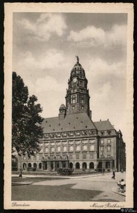 Tarjeta postal de vista exterior del Nuevo Ayuntamiento o Neues Rathaus de Dresde