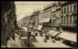 Tarjeta postal de vista exterior de la calle comercial Cours de l'Intendance en Burdeos editada p...