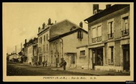 Tarjeta postal de fototipia de vista exterior  de la Rue de Metz de Pompey editada por Daniel Del...