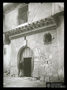 Exterior de una casa rural