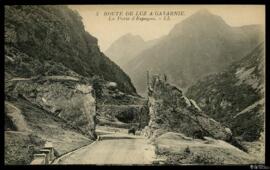 Tarjeta postal de vista del paisaje de la Porte d'Espagne en la ruta entre Luz-Saint-Sauveur y Ga...