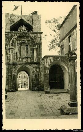 Tarjeta postal de vista exterior de una calle en la isla Korčula en Dalmacia editada por Foto Bož...