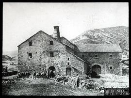 Exterior de una casa rural del Alto Aragón