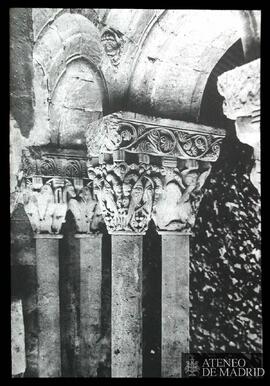 Detalle del Claustro de Vega de Salamanca.