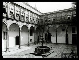 
Santiago de Compostela (La Coruña). Un patio del Hospital Real
