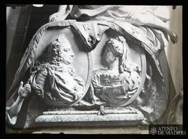 
Sepulcro de Felipe V e Isabel de Farnesio. Colegiata de San Ildefonso.  La Granja (Segovia)
